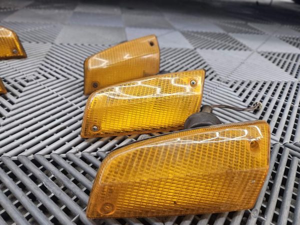 BMW E21 modellhez első irányjelző lámpa